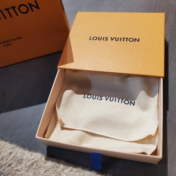 Louis Vuitton Orange Gift Set with Blue Accents - Picture 2 of 2